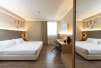 NEO Hotel galeri fotoğrafı