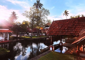 Coconut Lagoon - Cgh Earth