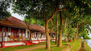 Coconut Lagoon - Cgh Earth