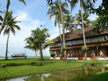 Coconut Lagoon - Cgh Earth