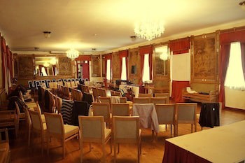 Palace Hotel And Spa