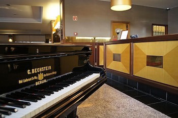 Palace Hotel And Spa