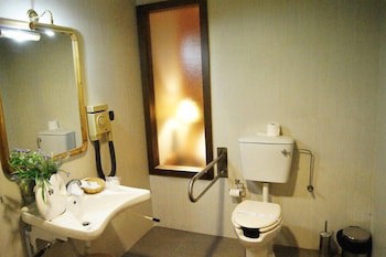 Palace Hotel And Spa