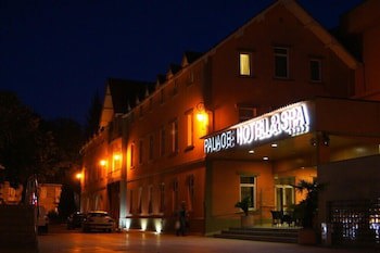 Palace Hotel And Spa