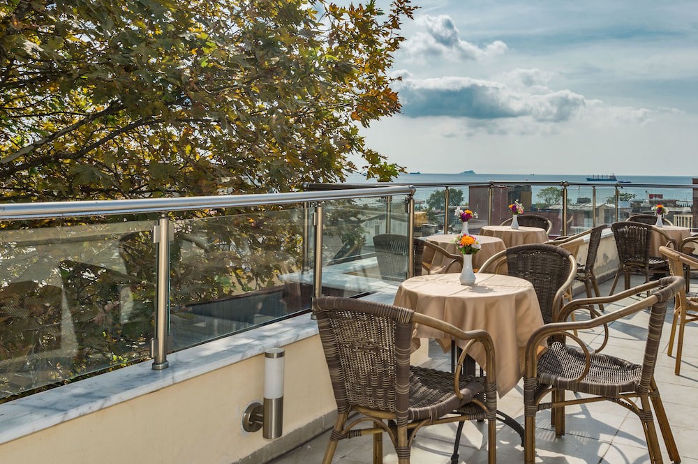 May Hotel