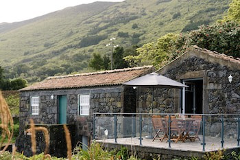 Adegas Do Pico