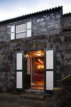 Adegas Do Pico