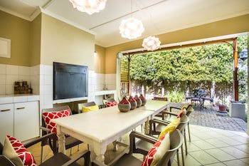 88 Baron Van Reede Guesthouse