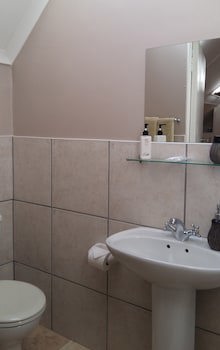 88 Baron Van Reede Guesthouse