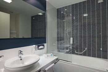 Holiday Inn Milan Nord Zara by IHG galeri fotoğrafı