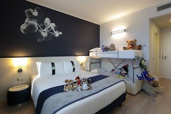 Holiday Inn Milan Nord Zara by IHG galeri fotoğrafı
