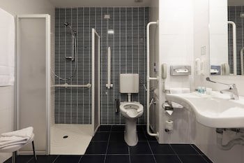 Holiday Inn Milan Nord Zara by IHG galeri fotoğrafı