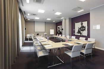 Holiday Inn Milan Nord Zara by IHG galeri fotoğrafı
