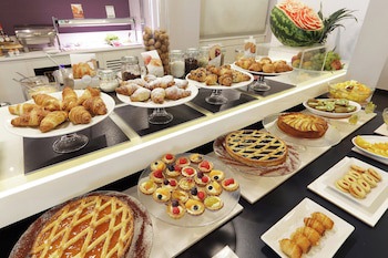 Holiday Inn Milan Nord Zara by IHG galeri fotoğrafı