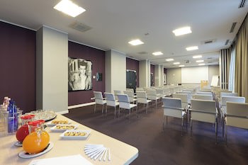 Holiday Inn Milan Nord Zara by IHG galeri fotoğrafı