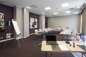 Holiday Inn Milan Nord Zara by IHG galeri fotoğrafı