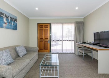 Fairley Motor Lodge