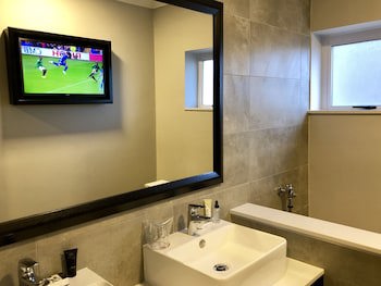Belaire Suites