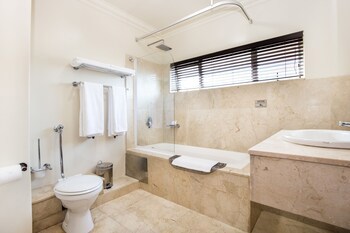 Belaire Suites