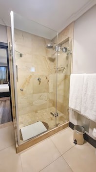 Belaire Suites
