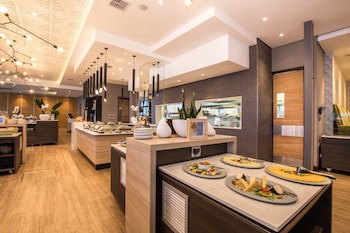 Belaire Suites