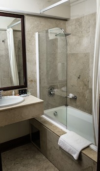 Belaire Suites