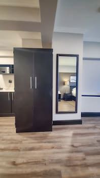 Belaire Suites