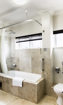 Belaire Suites