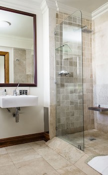 Belaire Suites