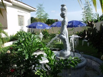 Acacia Lodge, North Legon