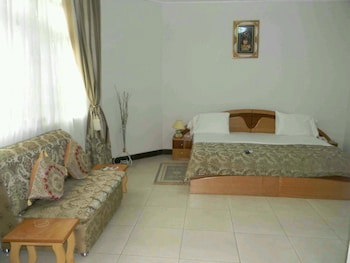 Acacia Lodge, North Legon