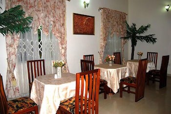 Acacia Lodge, North Legon