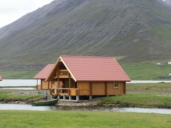 Brimnes Cabins