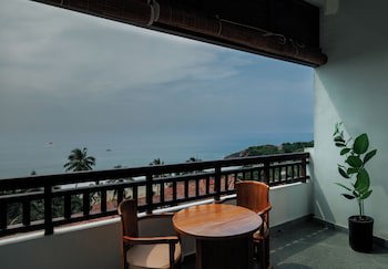 Gokulam Grand Turtle On The Beach