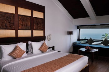 Gokulam Grand Turtle On The Beach