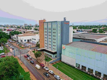 Hus Hotel Dourados