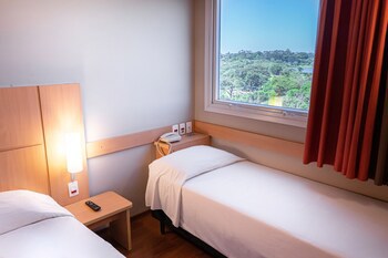 Hus Hotel Dourados