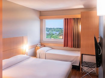 Hus Hotel Dourados