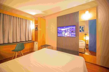 Hus Hotel Dourados