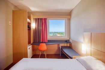 Hus Hotel Dourados