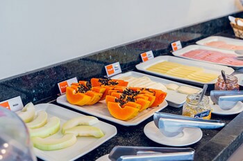 Hus Hotel Dourados