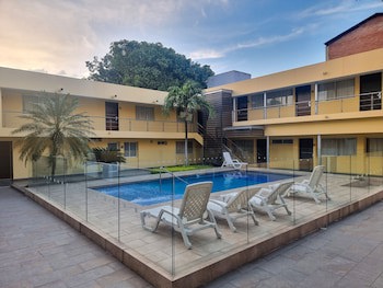 Hotel Arizona Suites