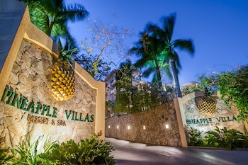 Clarion Suites Roatan At Pineapple Villas