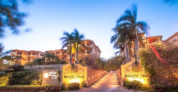 Clarion Suites Roatan At Pineapple Villas