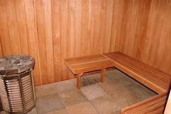 Clarion Suites Roatan At Pineapple Villas