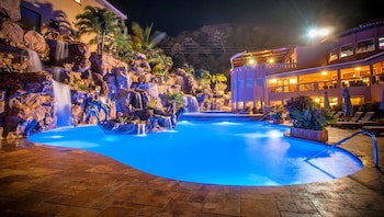 Clarion Suites Roatan At Pineapple Villas
