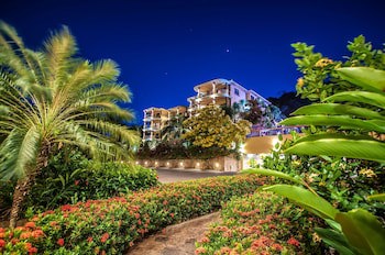 Clarion Suites Roatan At Pineapple Villas