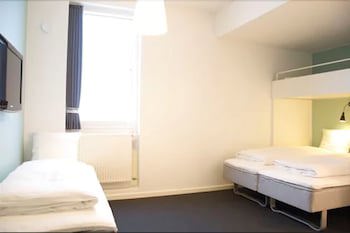 Motel X