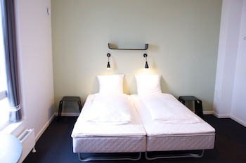 Motel X