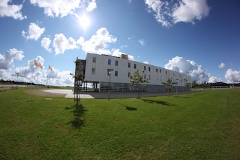 Motel X